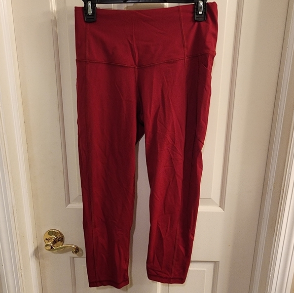 Victoria's Secret Pants - Victoria Sport Victoria's Secret Total Knock Out Pocket Leggings CAPRI Med red